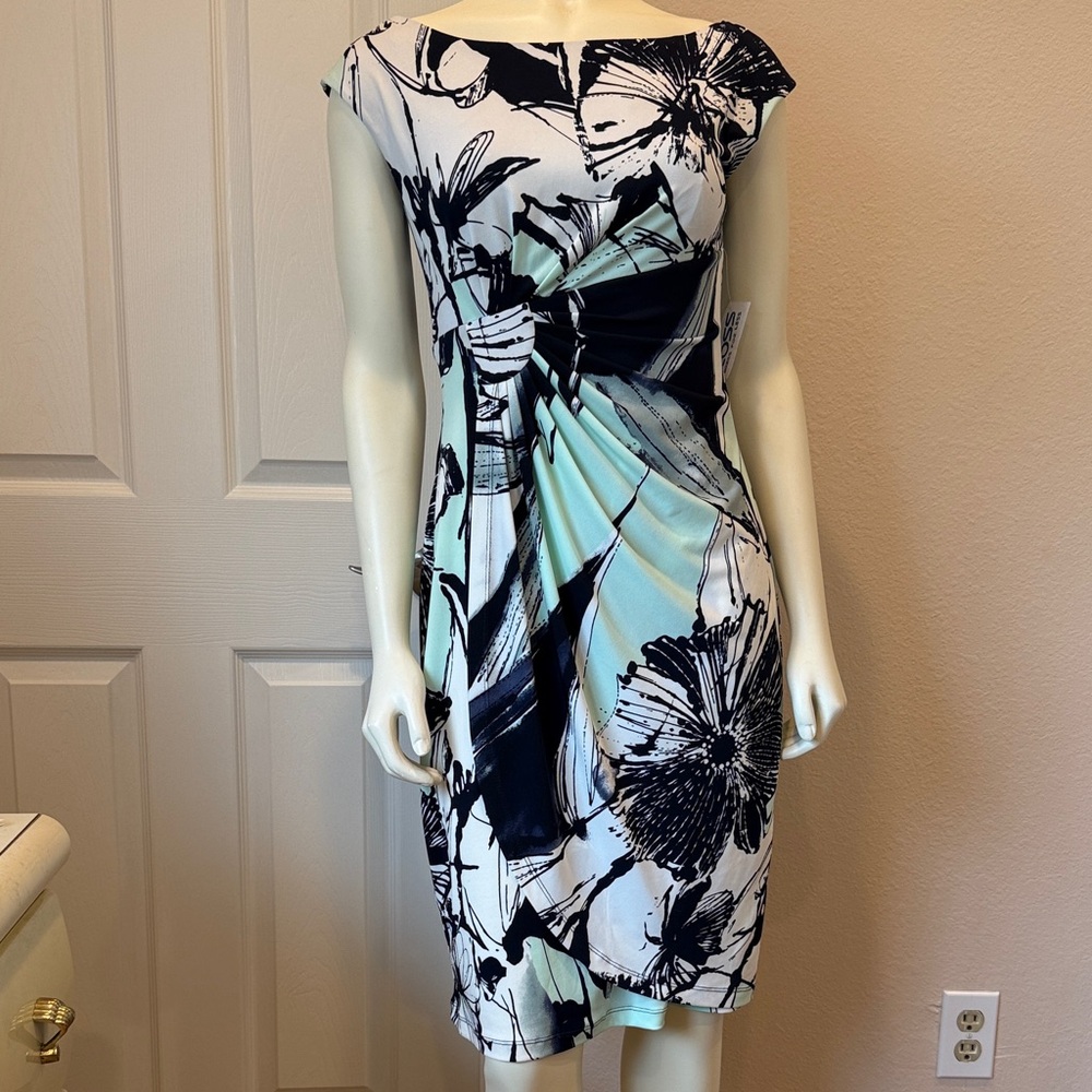 connected apparel Mint & Black Floral Twist-Front Midi Dress